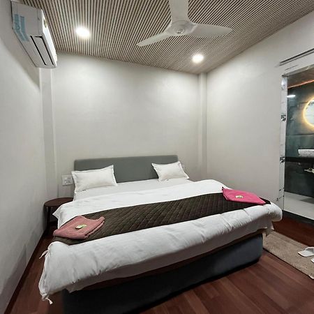 Hotel Shahjahan Агра Екстериор снимка