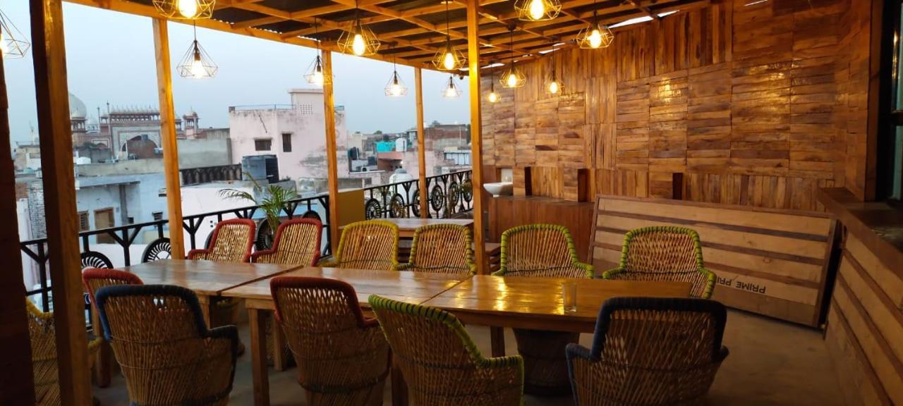 Hotel Shahjahan Агра Екстериор снимка